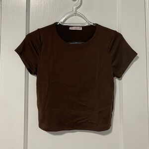 Cropped Brown Tee